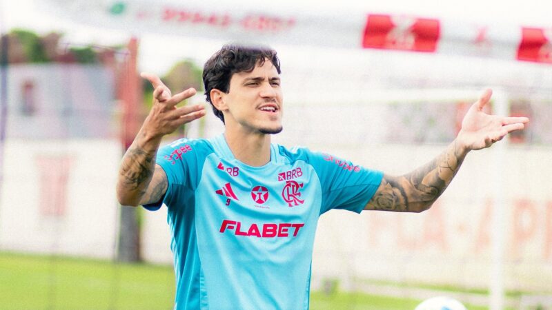 Pedro se pronuncia após lesão: “Flamengo é maior que minha ausência”