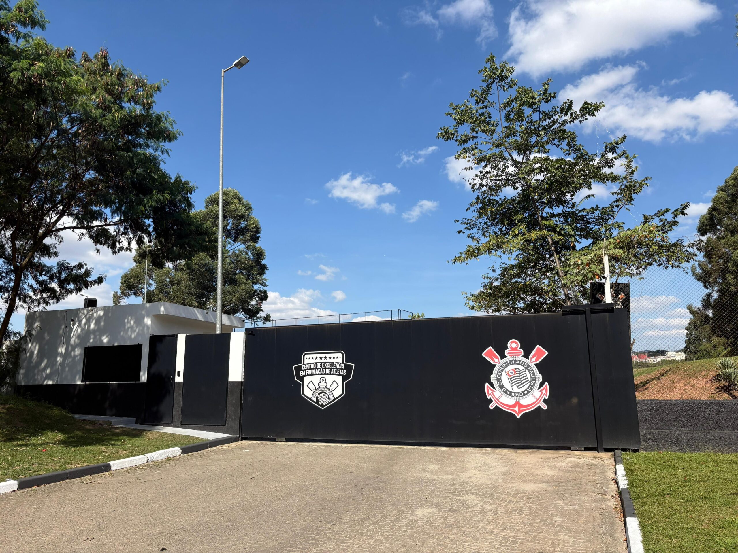 Corinthians faz limpa nas categorias de base e dispensa garotos do sub-12 e sub-13