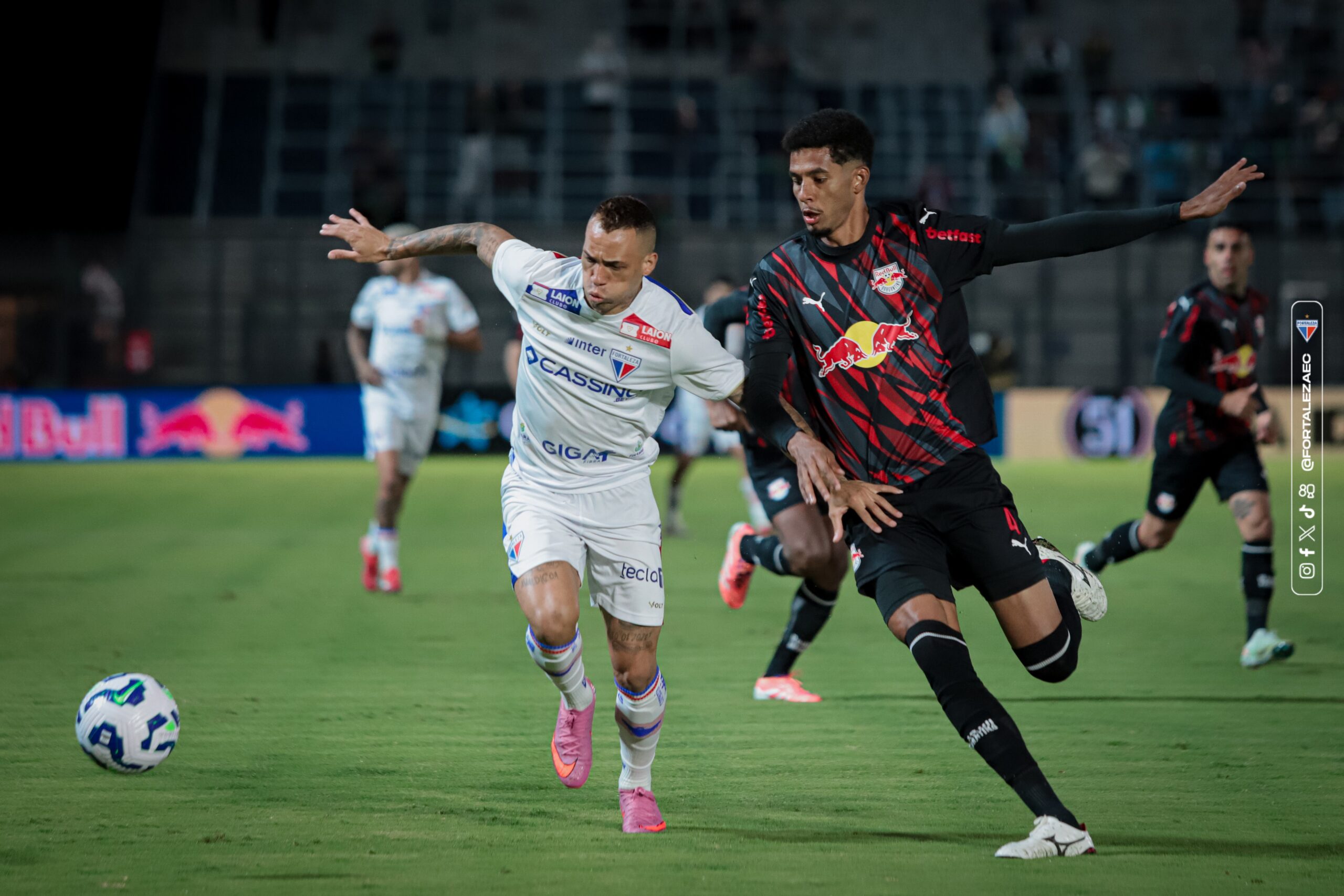 Alix Vinícius lamenta derrota para o Fortaleza, mas ressalta foco em vaga em torneio sul-americano