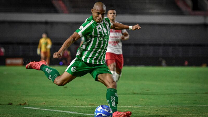 Náutico avança na negociação com o lateral-direito Reginaldo, do Juventude