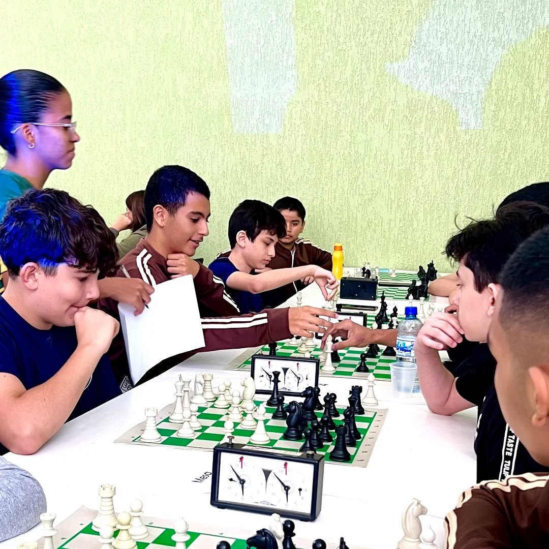 Com alunos de 21 escolas de três países, 5ª Copa Xadrez por Equipes é neste sábado