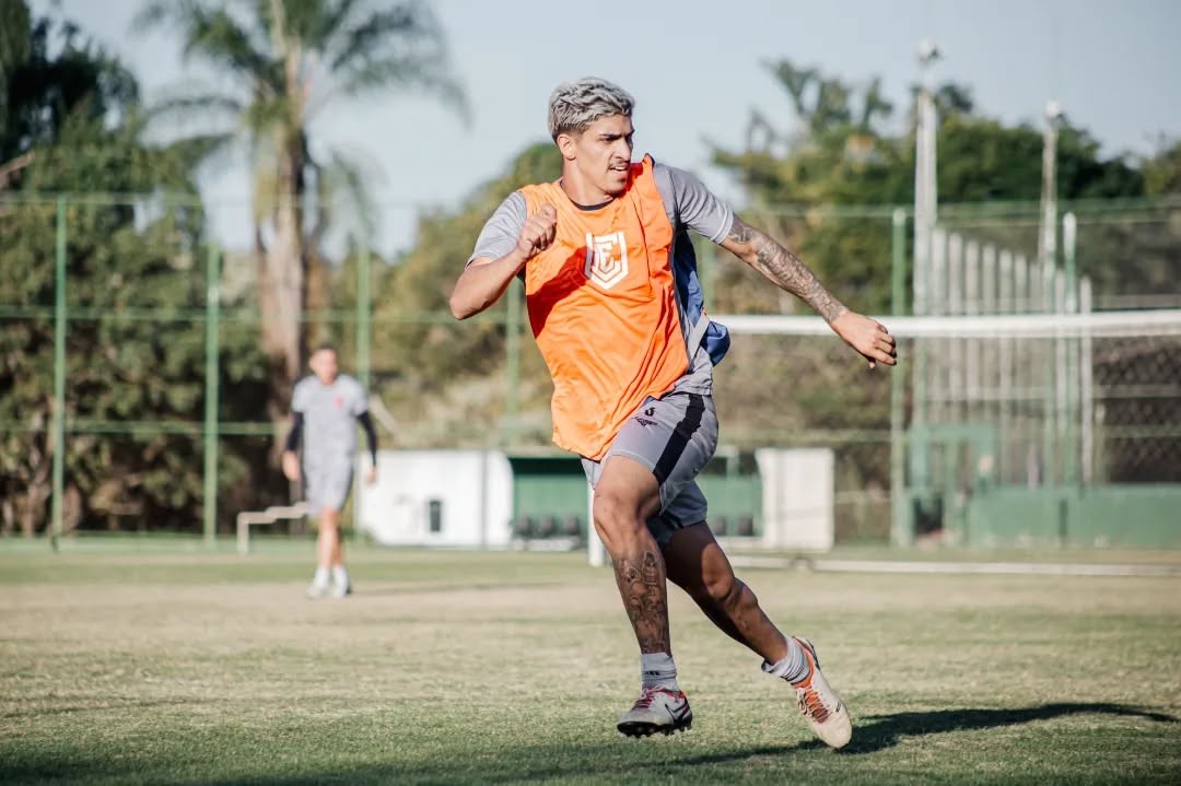 Itabaiana anuncia meia Igor Lemos como reforço para 2026