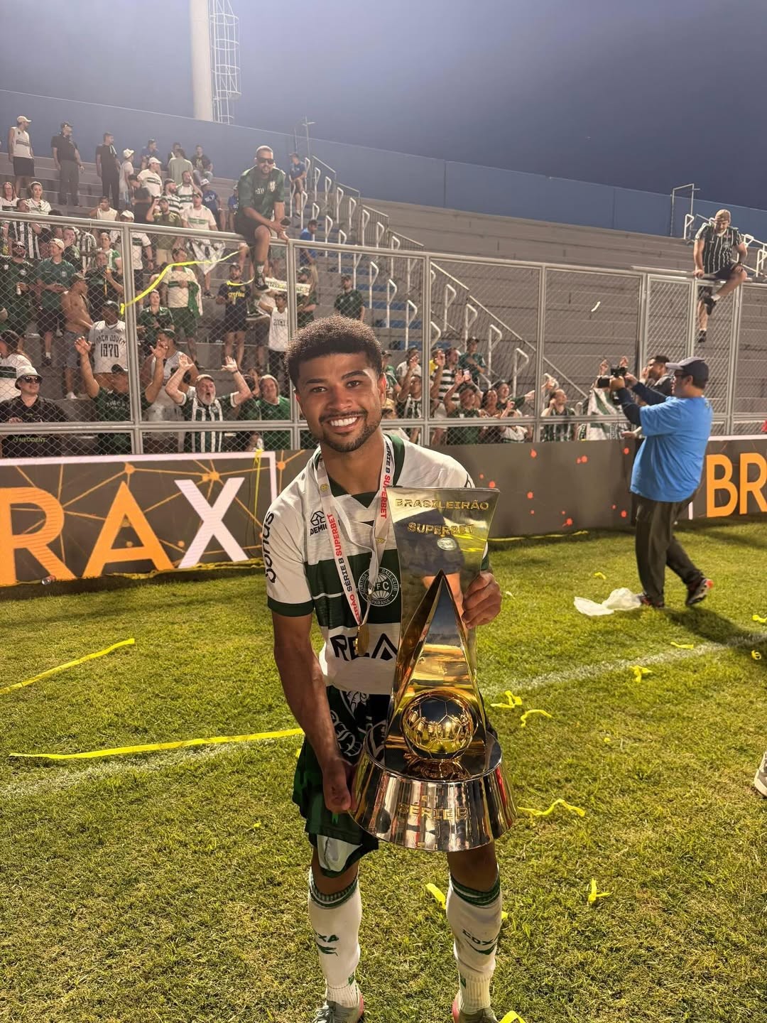 “Piás do Couto”, Pedro Morisco e Lucas Ronier são protagonistas do Coritiba na conquista da Série B