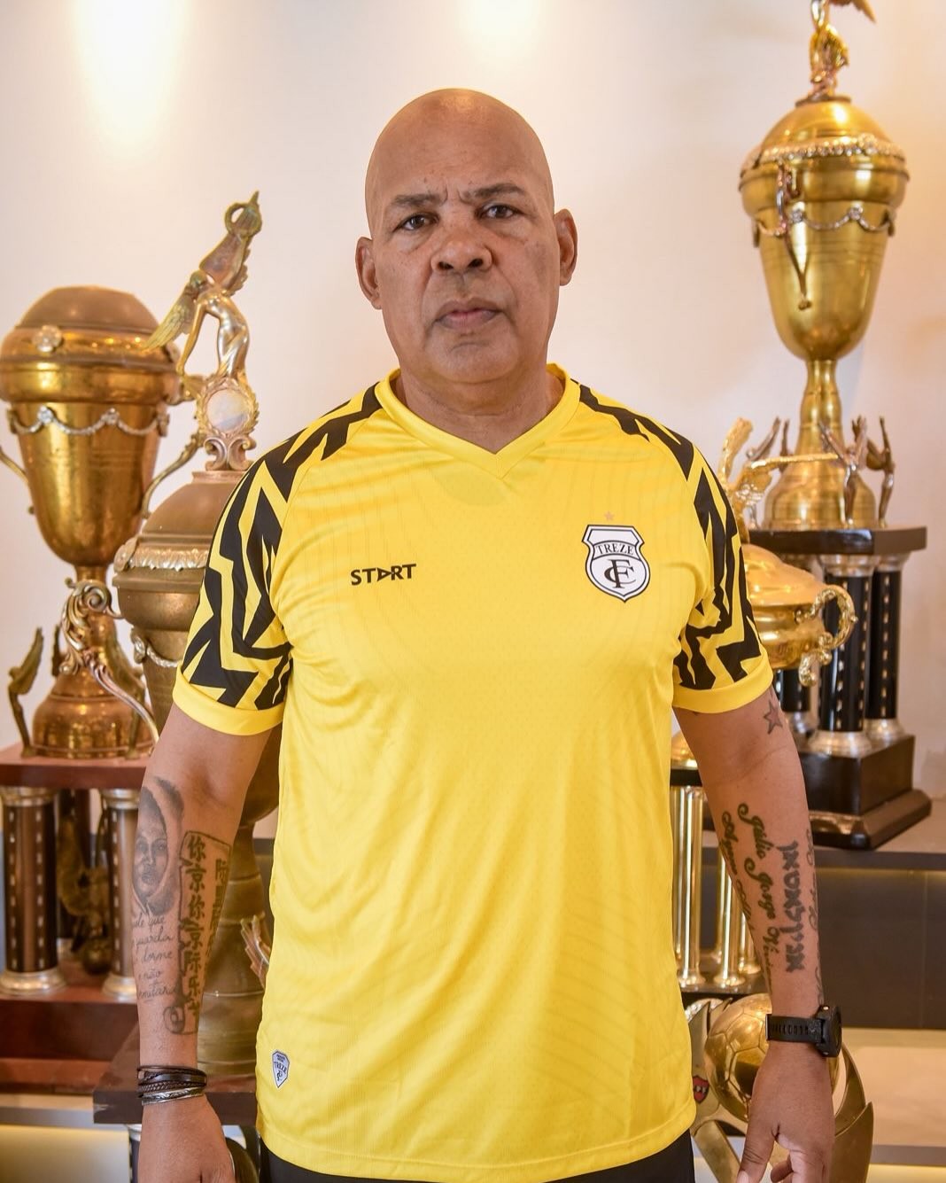 Treze lança camisas de treino, inspirada em Copa do Mundo, e da comissão técnica
