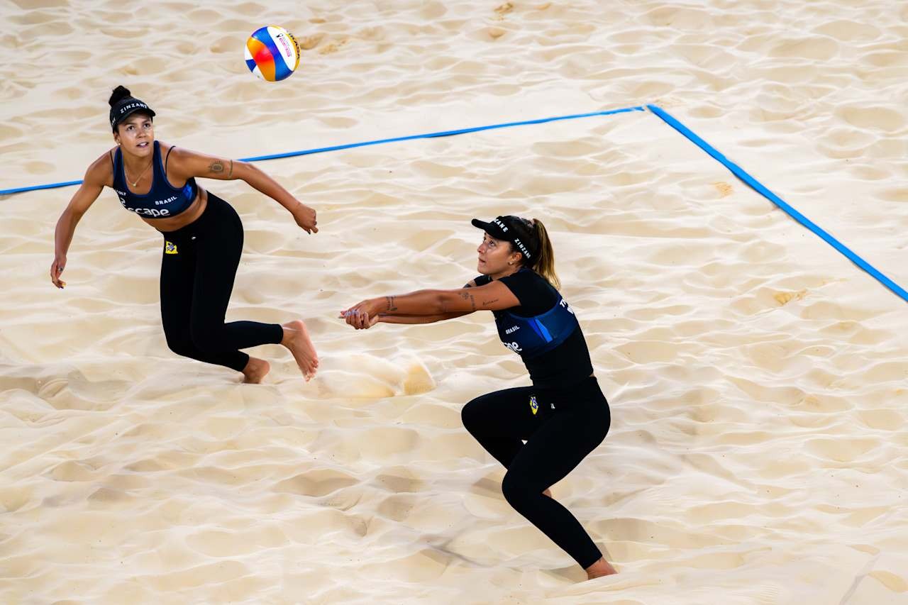 Thamela/Vic e Carol/Rebecca perdem na semis e vão disputar terceiro lugar brasileiro no Mundial