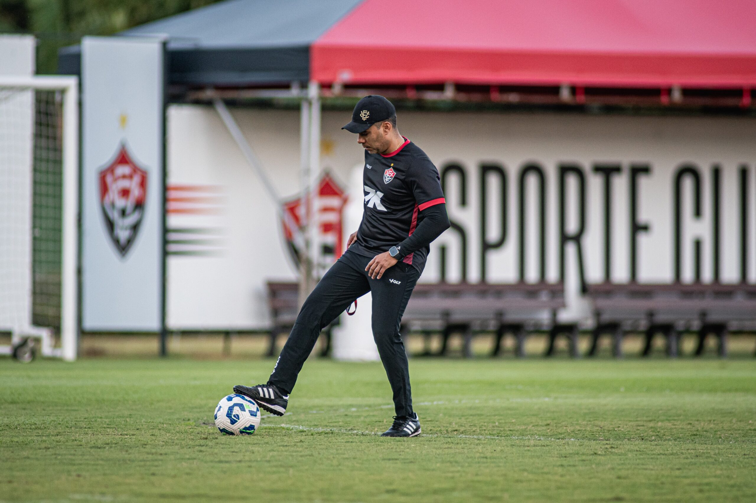 Escalação do Vitória contra o Inter: veja time provável, desfalques e dúvidas após último treino