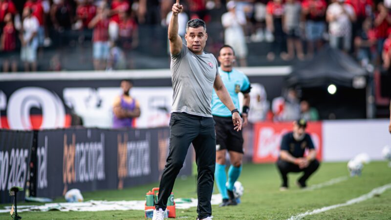 Jair Ventura celebra “atmosfera maravilhosa” e ótimo resultado do Vitória sobre o Mirassol: “Alívio”