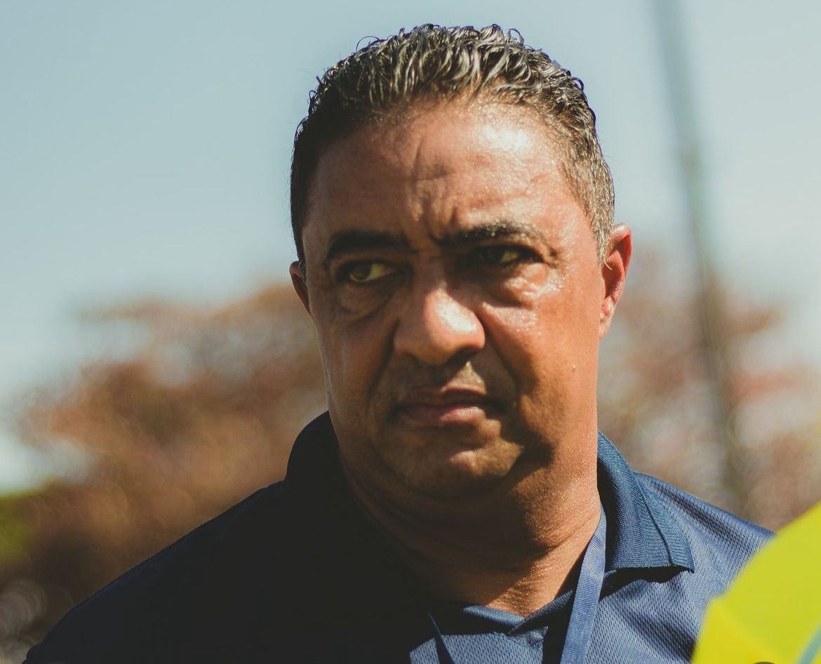 Araçatuba anuncia saída do técnico Vaguinho Santos, em meio à crise política