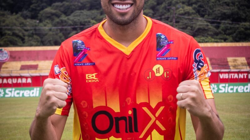 Tocantinópolis confirma três reforços visando à reta final do Tocantinense 2025