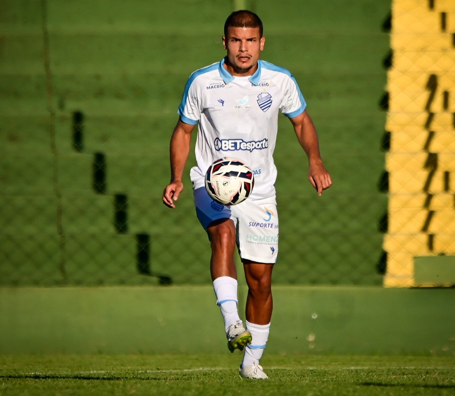 Grêmio Prudente anuncia o lateral-direito Felipe Albuquerque, ex-CSA