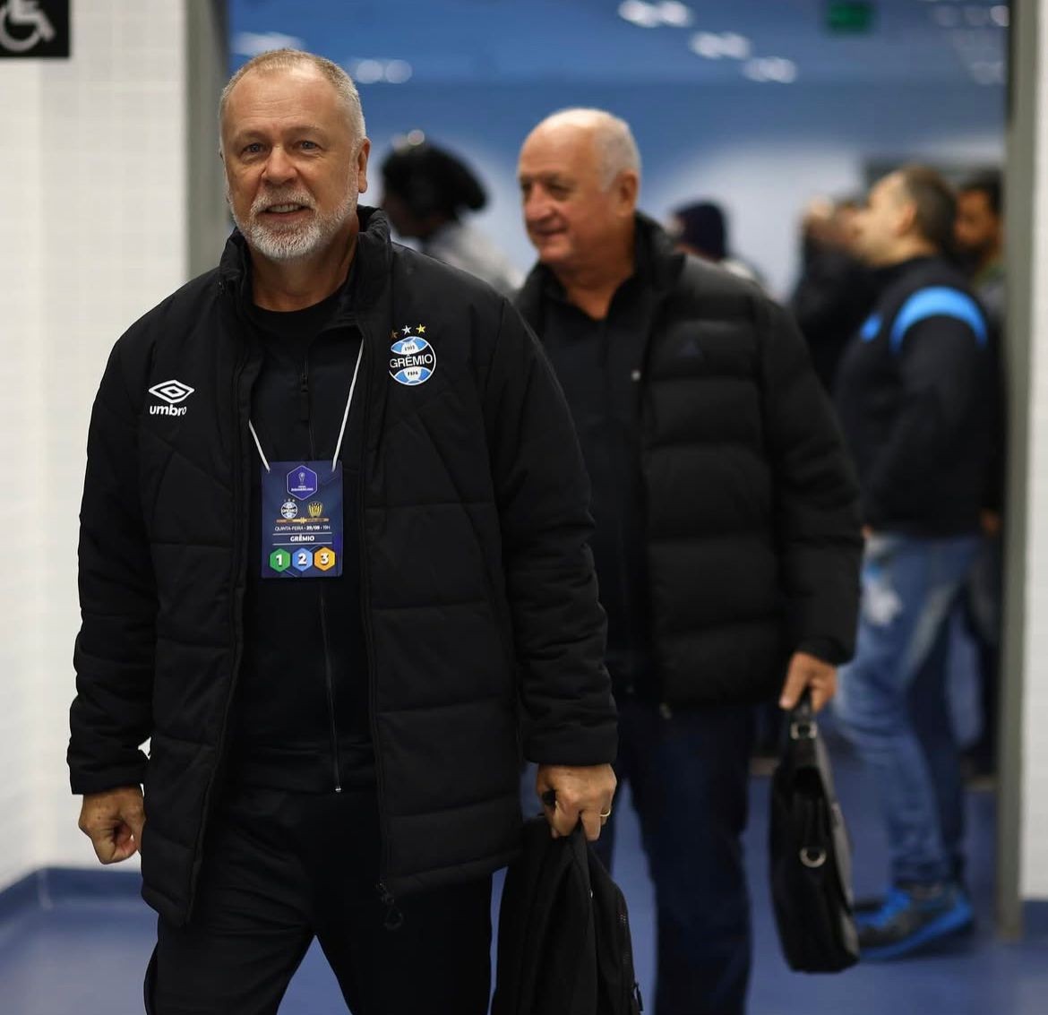 Mano tem respaldo na futura gestão, e Grêmio de 2026 começa a tomar forma; veja detalhes