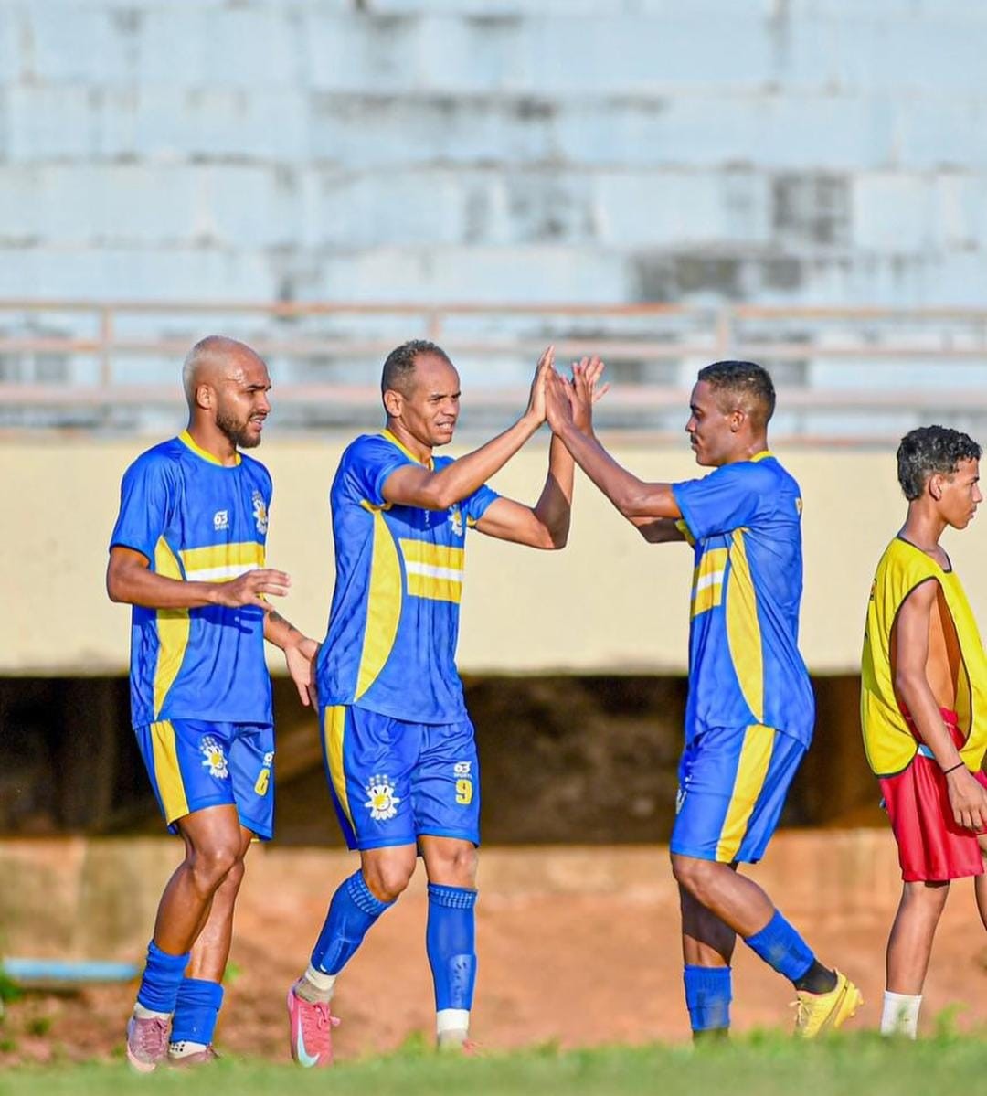 Guaraí e Palmas vencem e abrem vantagem nas semifinais da Segundona