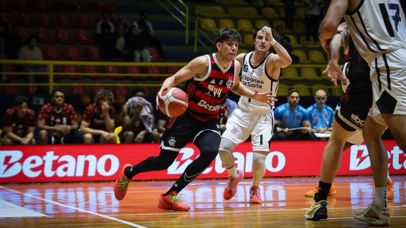 Flamengo supera o Corinthians e vence a 5ª seguida no NBB