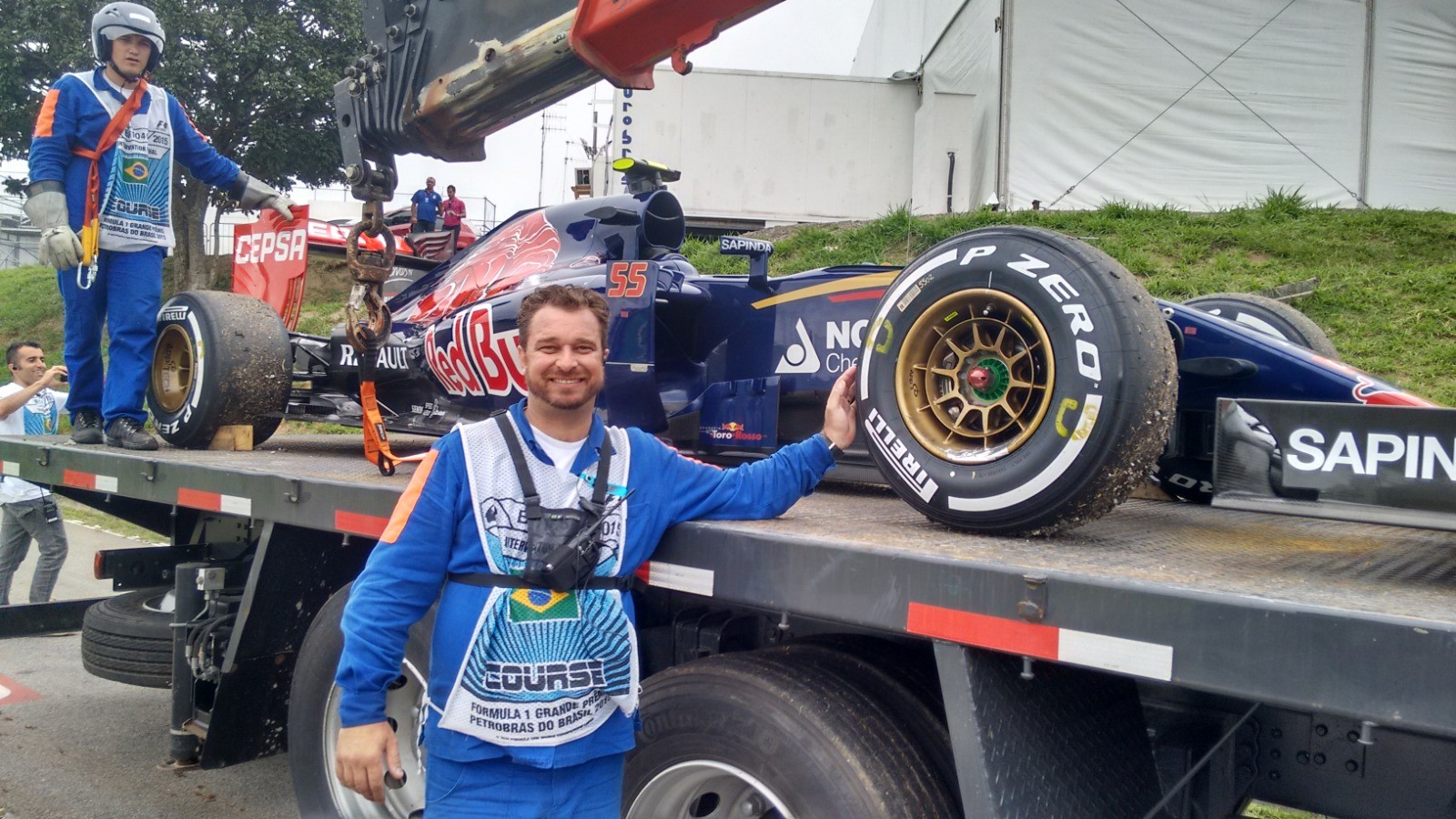 Do campo a Interlagos: Ex-jogador Jamelli vai para seu 15º ano como fiscal de pista do GP de São Paulo