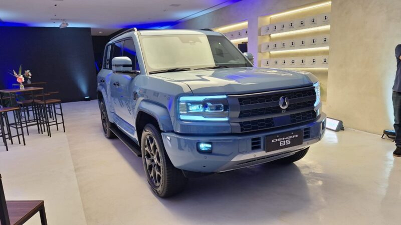 Salão do Automóvel 2025: BYD traz sua marca de luxo Denza ao Brasil com SUV 4×4, perua esportiva e van