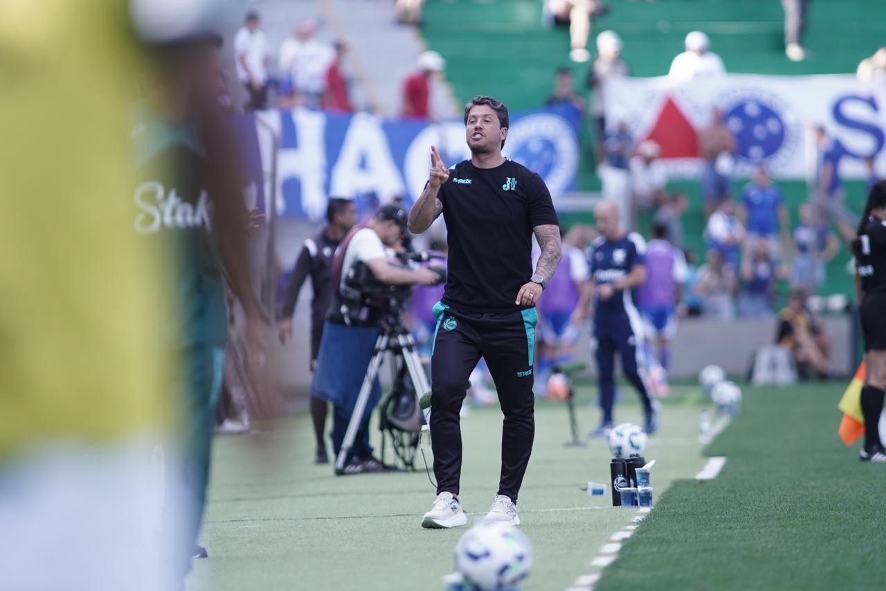 Carpini cita erros individuais do Juventude contra o Cruzeiro: “Precisa vender mais caro”