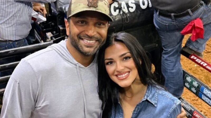 Diretor do FBI usa equipes da Swat para proteger namorada e é alvo de críticas dentro da polícia americana, diz jornal