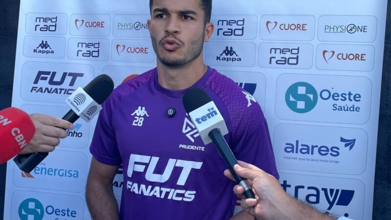 Giovani Albuquerque celebra por jogar com irmão no Grêmio Prudente: “Momento especial”