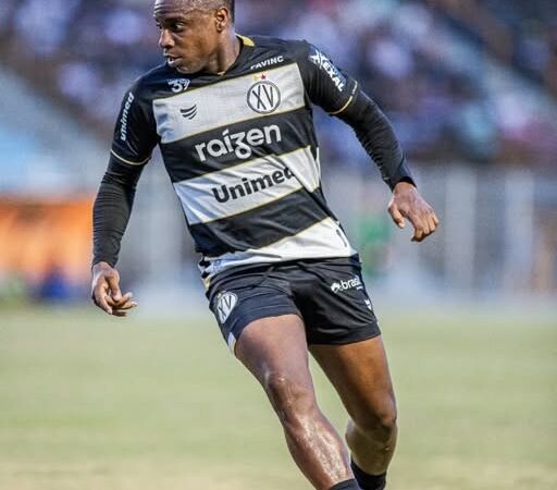 XV empresta atacante novamente e anuncia compensação financeira