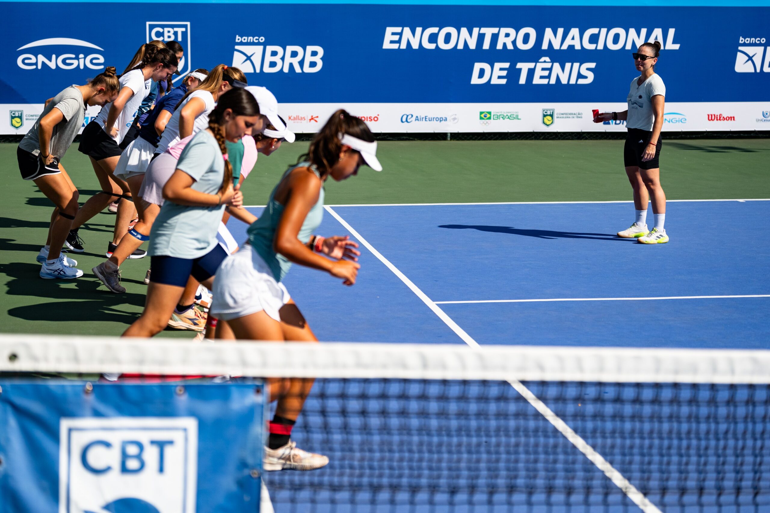 Encontro nacional de tênis reúne melhores atletas jovens do país em Florianópolis