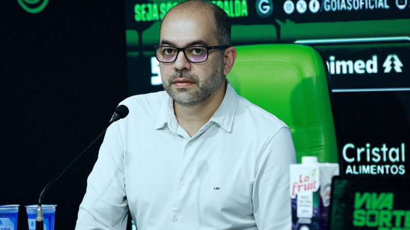 Diretor do Goiás explica mudança de técnico: ‘Readequação’