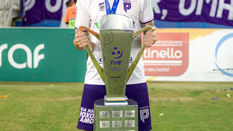 Primavera reforça elenco com meia e retorno de lateral campeão; técnico ressalta: “pés no chão”