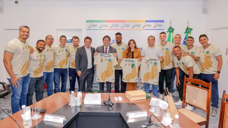 Atlético-PI visita governador do Piauí em comemoração a título do Brasileiro de futsal