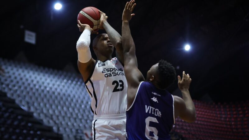Corinthians deslancha no último quarto e vence o Rio Claro pelo NBB