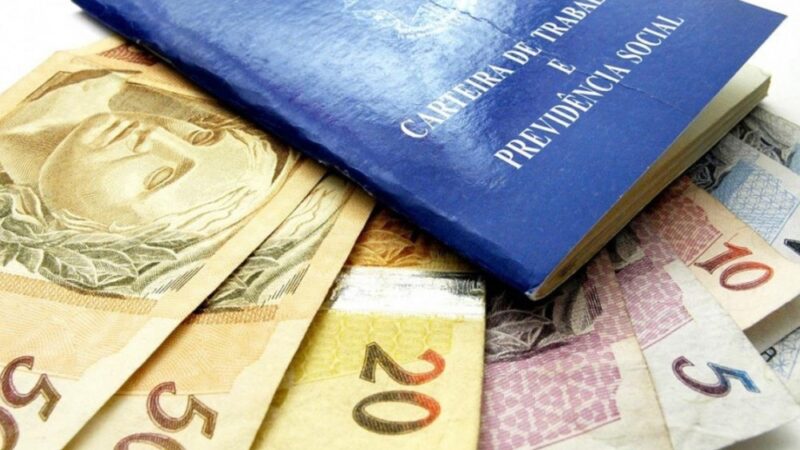 Ainda não recebeu o 13º salário? Saiba o que fazer