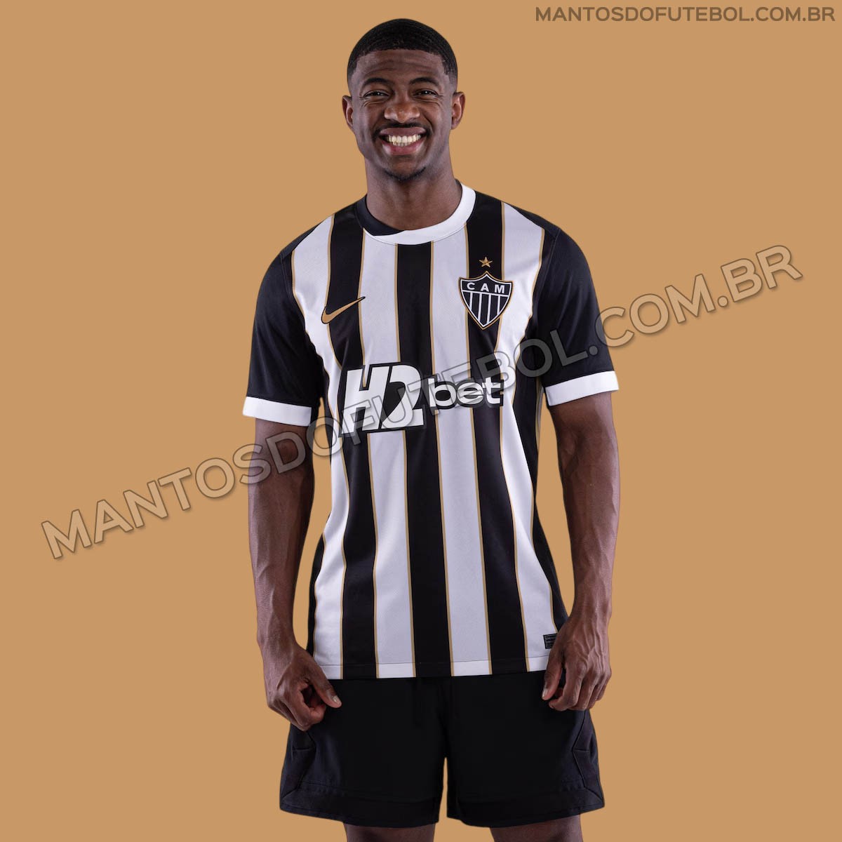 Novas imagens da camisa do Atlético-MG para 2026 vazam na internet; veja