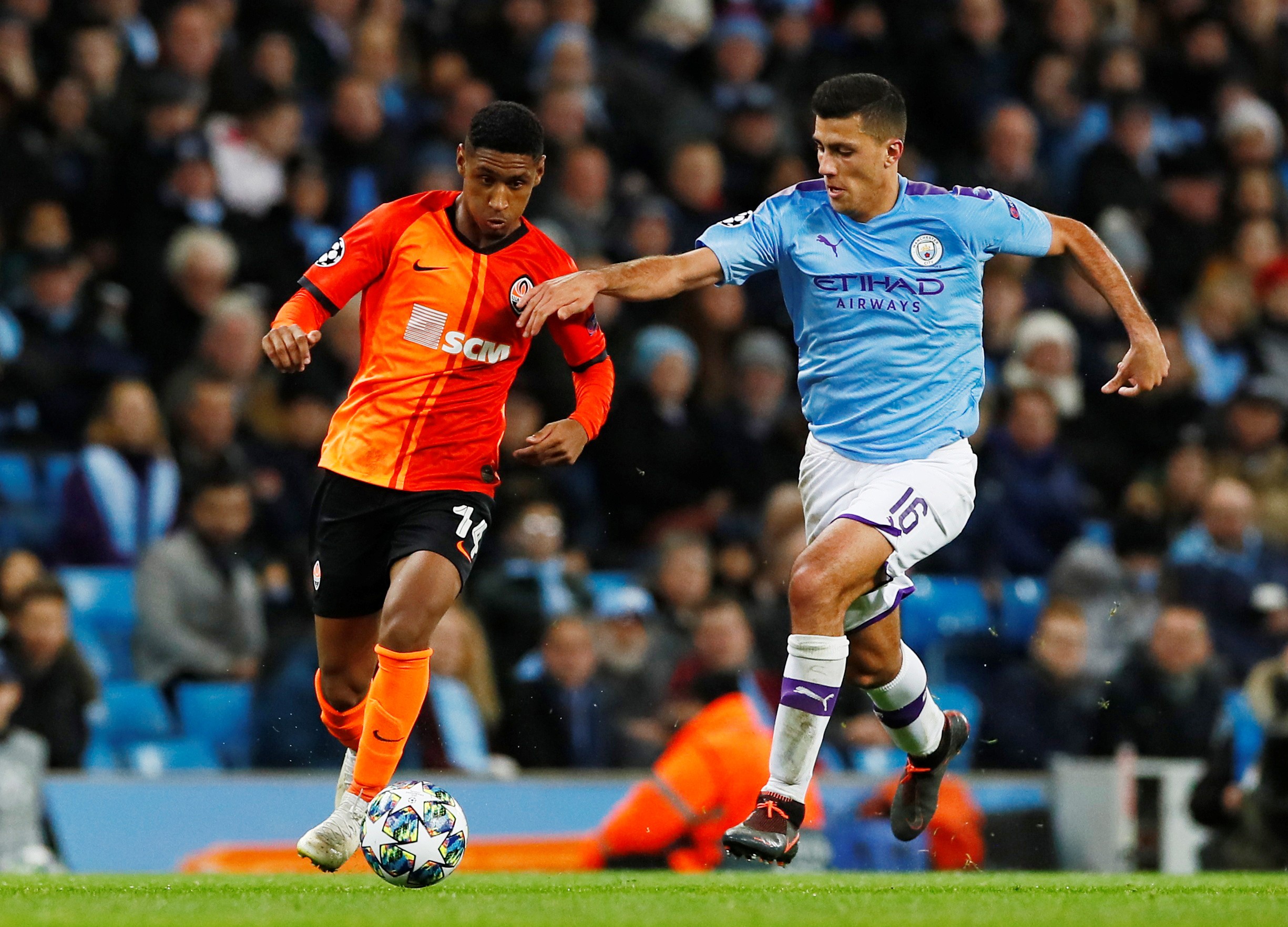 Como foi a carreira de Tetê na Europa após ser vendido pelo Grêmio