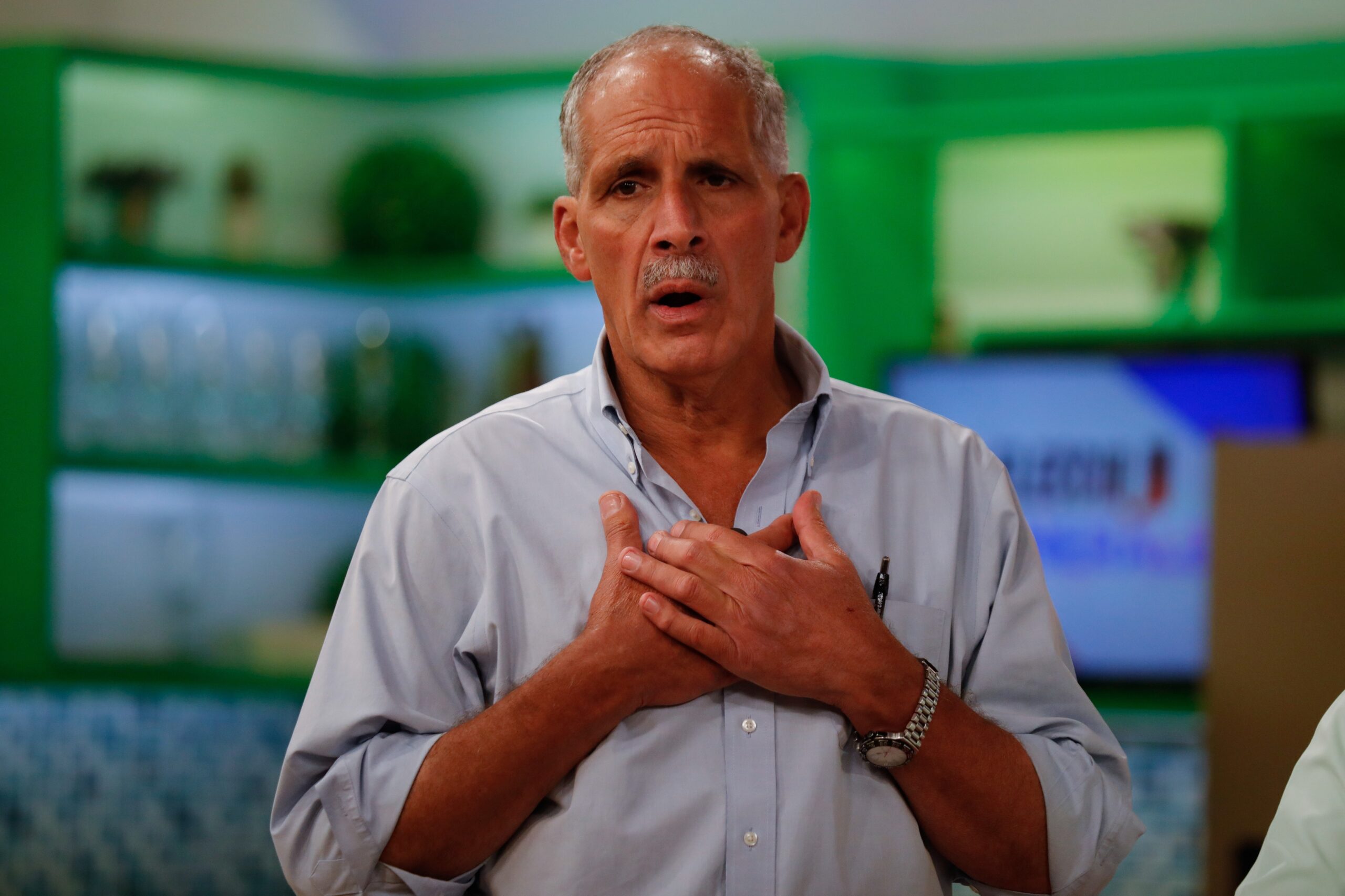 Com apoio de Trump, conservador Nasry Asfura sai na frente em eleição presidencial de Honduras; votos ainda estão sendo contados