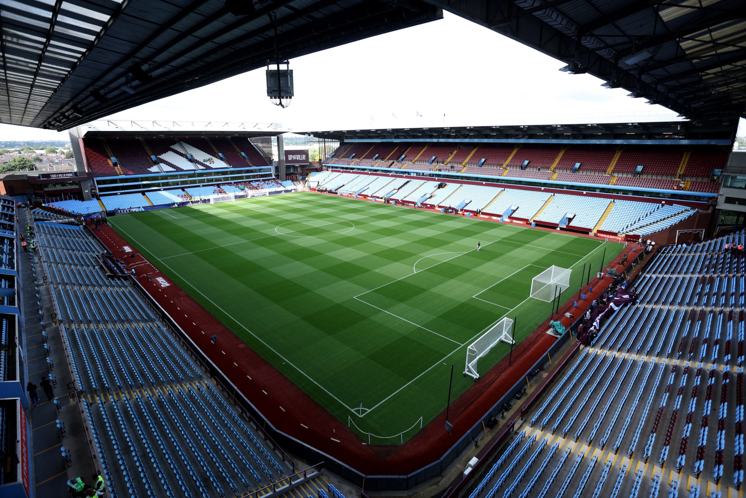 Aston Villa x Manchester United na Premier League: onde assistir ao vivo e horário