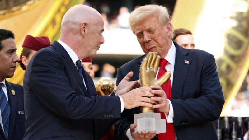 Sob influência de Trump, Fifa lança ‘prêmio da paz’ com presidente dos EUA como principal candidato