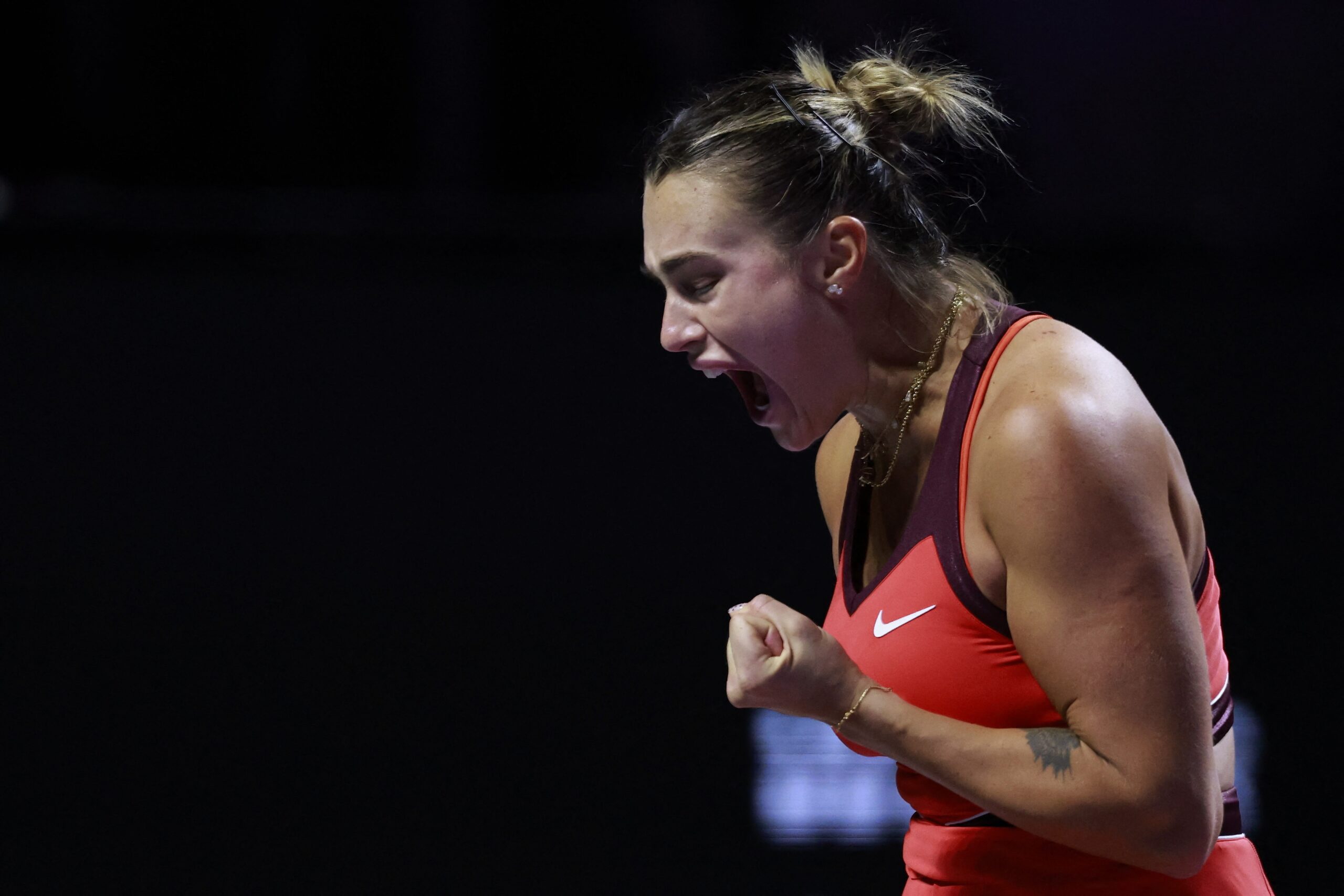 Sabalenka faz declaração polêmica sobre atletas trans: “Não é justo com as mulheres”