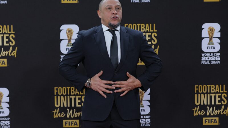 Roberto Carlos passa bem após problema cardíaco: “Sob vigilância constante”