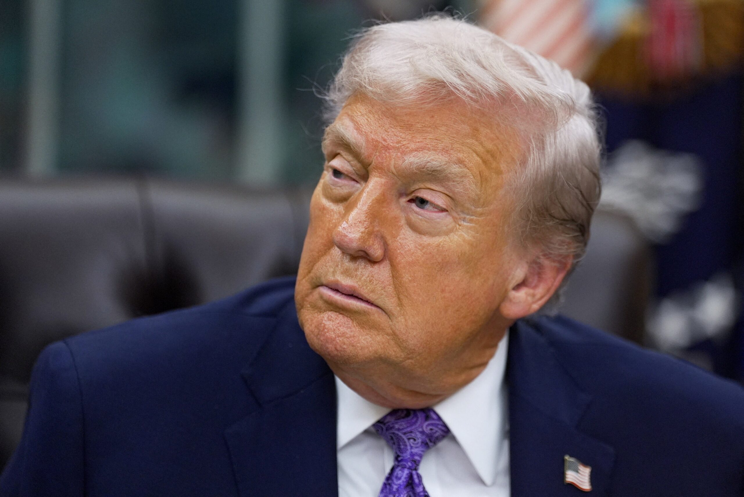 Vamos começar a agir em terra em breve, diz Trump, ao ser questionado sobre tráfico de drogas e Venezuela