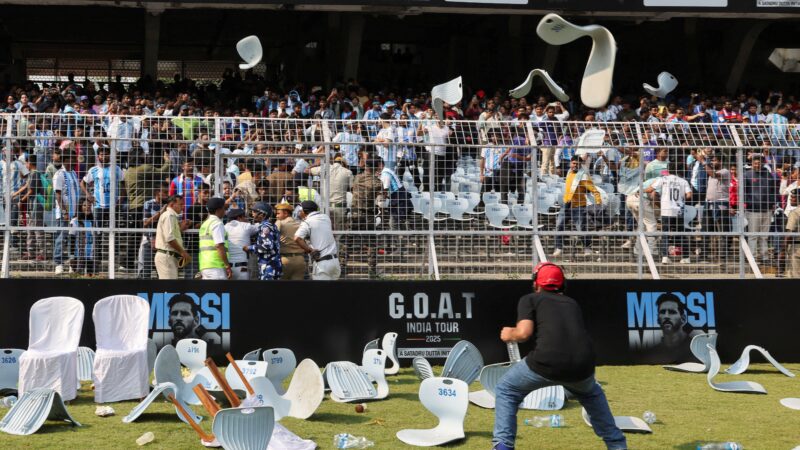 Polícia prende organizador de evento com Messi após tumulto em estádio na Índia