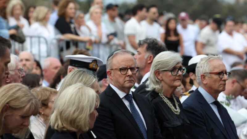 Primeiro-ministro da Austrália é vaiado durante homenagem às vítimas de ataque em Sydney