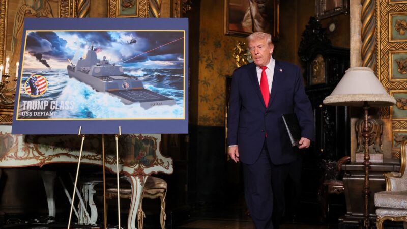 Trump anuncia nova classe de navios de guerra batizada em homenagem a ele mesmo