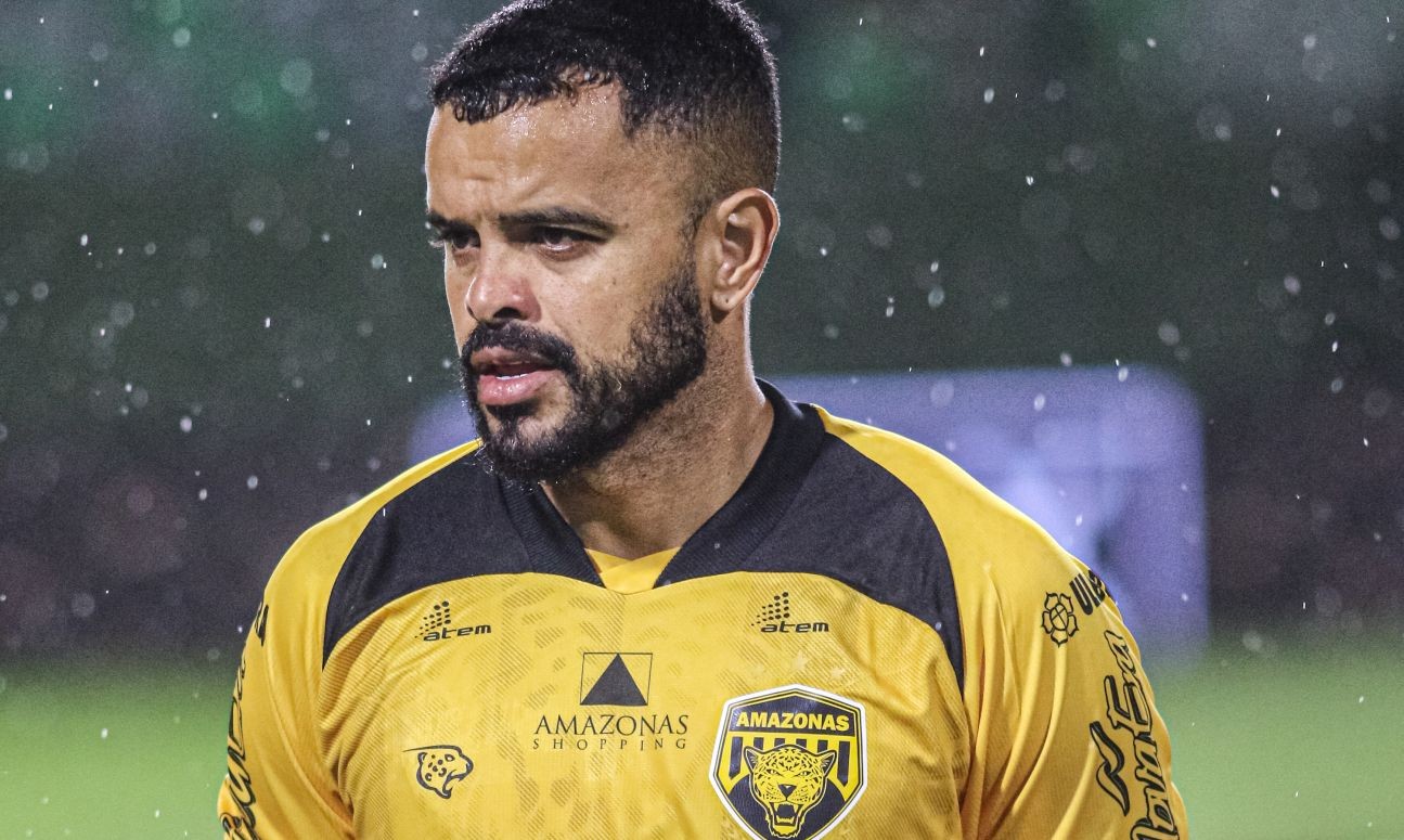 Recordista de jogos, Tavares celebra renovação no Amazonas: “Meu sentimento é de felicidade”