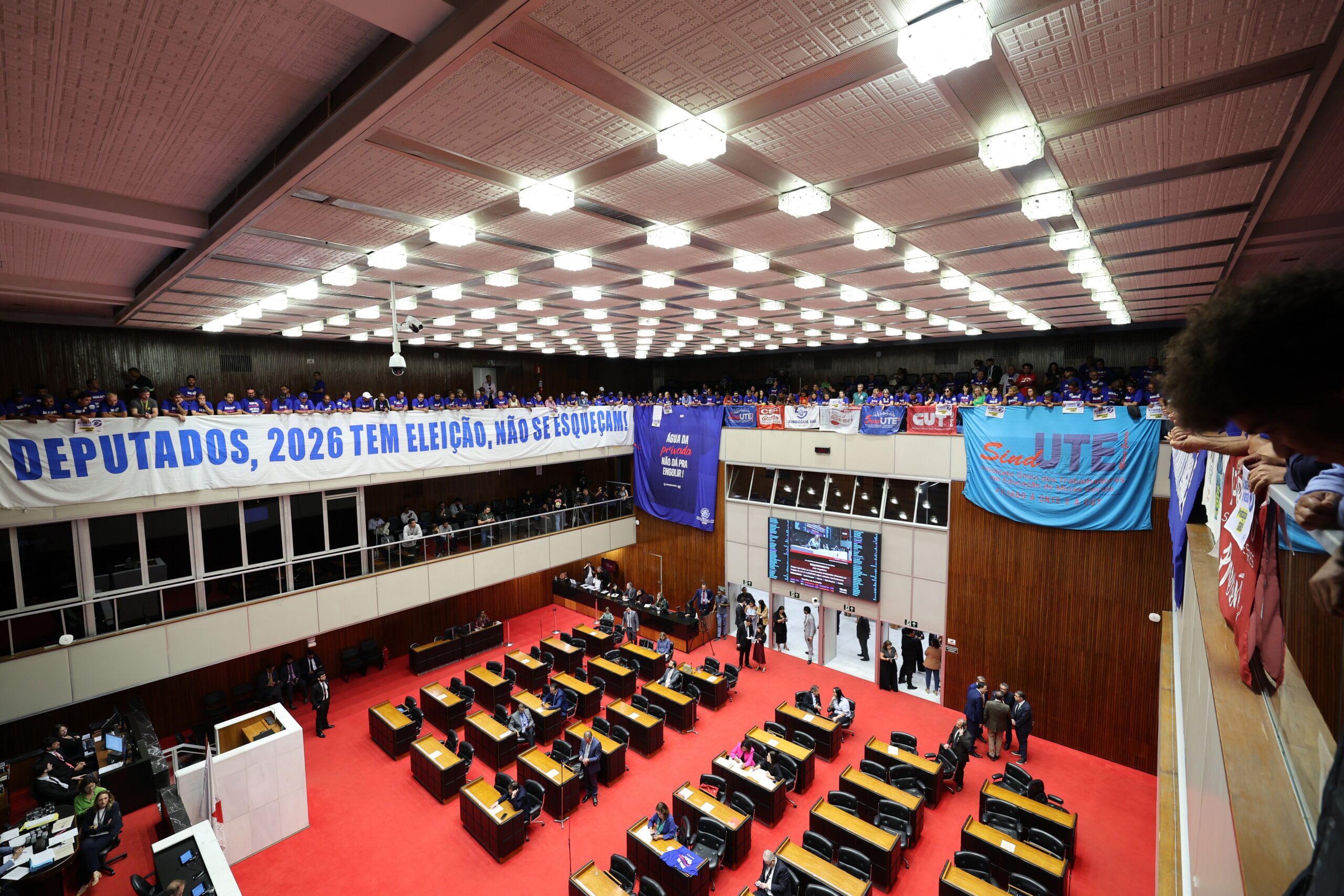 ALMG aprova em 2º turno projeto de lei que autoriza privatização da Copasa