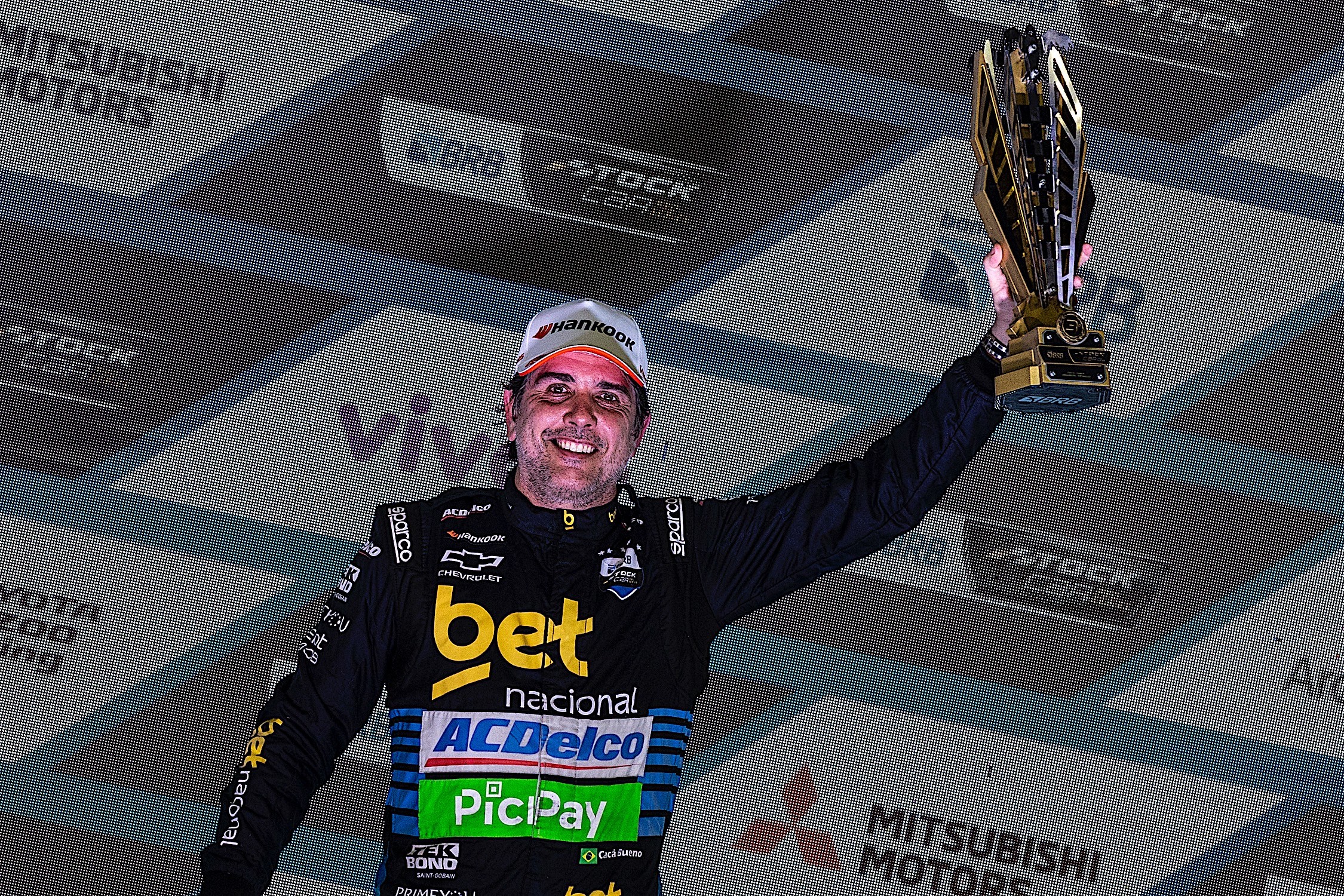 #NaPontadosDedos 275: Cacá Bueno e o título de Lando Norris