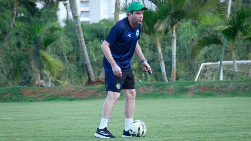 Daniel Paulista elogia primeiros dias de pré-temporada no Goiás