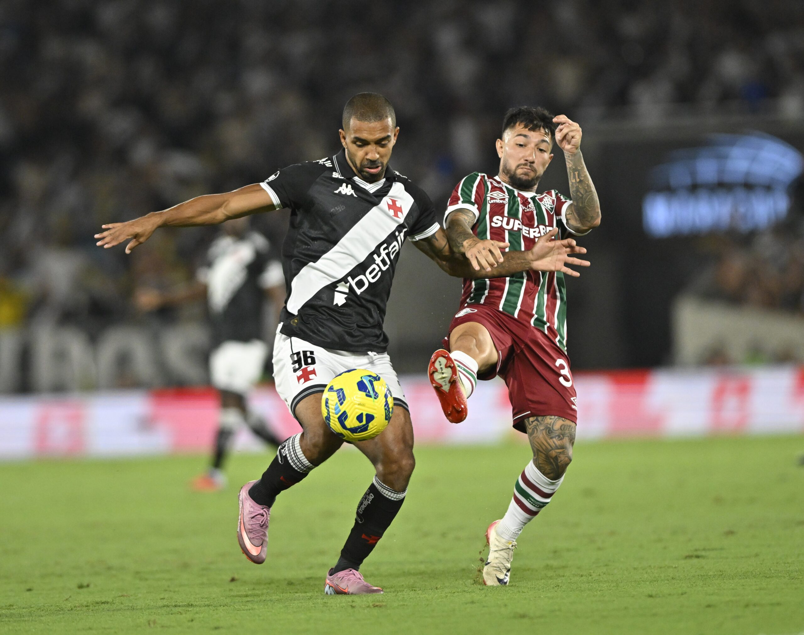 Paulo Henrique despista sobre sondagens de fora do Vasco e garante: “Foco 100% na Copa do Brasil”