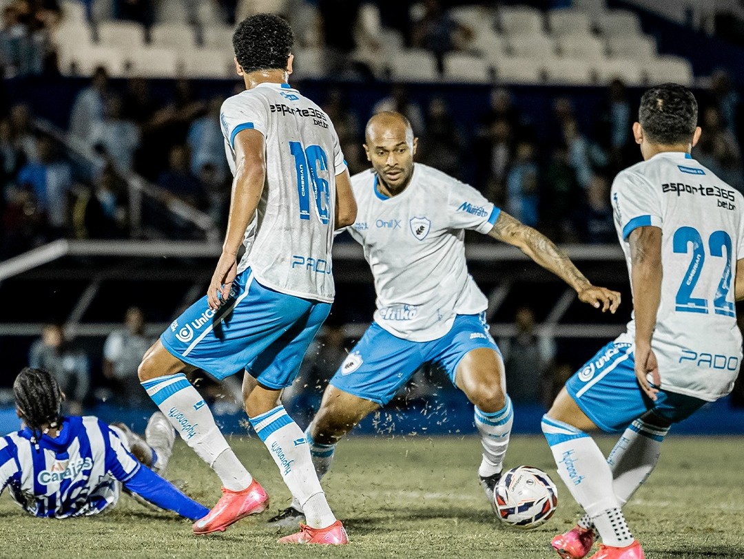 Santa Cruz anuncia contratação do centroavante Quirino, ex-Londrina