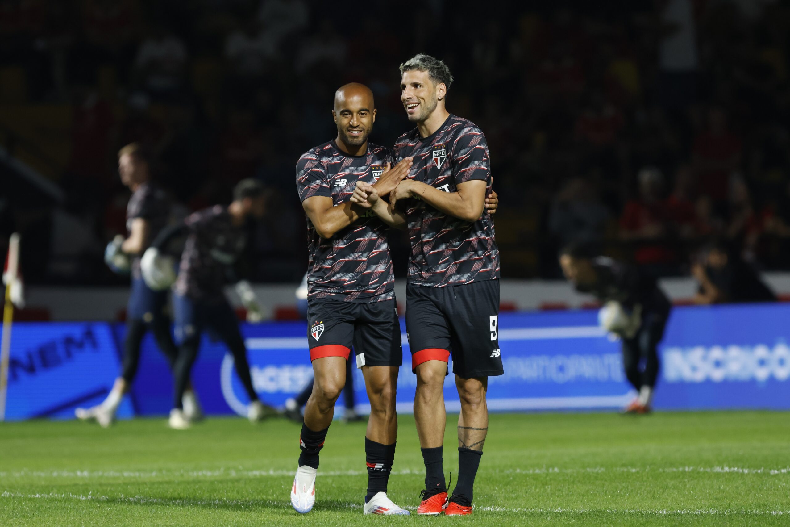 Lucas e Calleri lamentam ano com lesões e falam sobre expectativas no São Paulo de 2026
