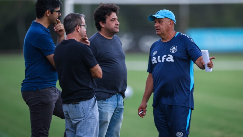 Grêmio desmonta comissão técnica permanente e reformula departamento de futebol