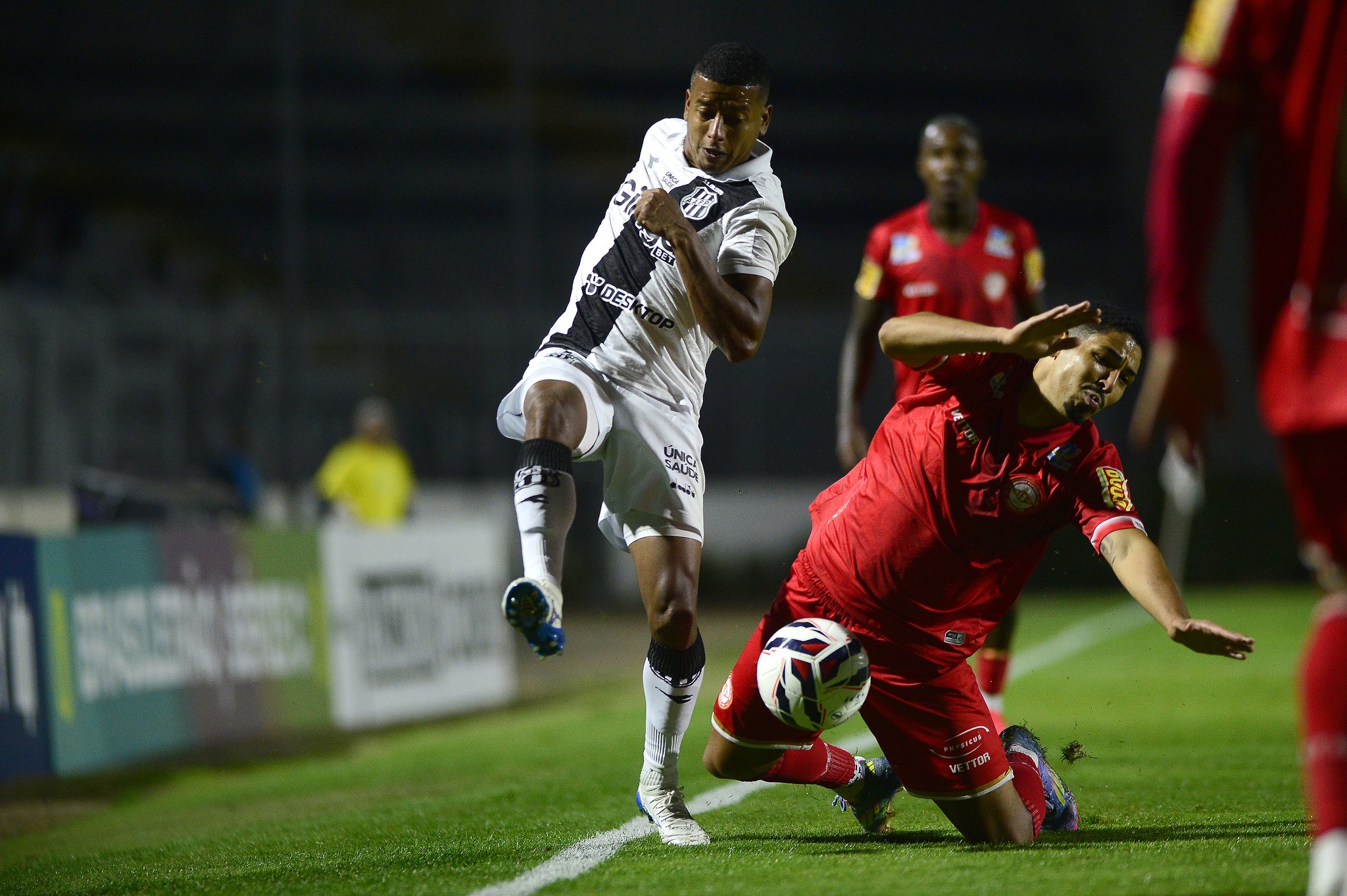 Tombense mantém hegemonia em MG, mas tem 2025 manchado por rebaixamento à última divisão nacional