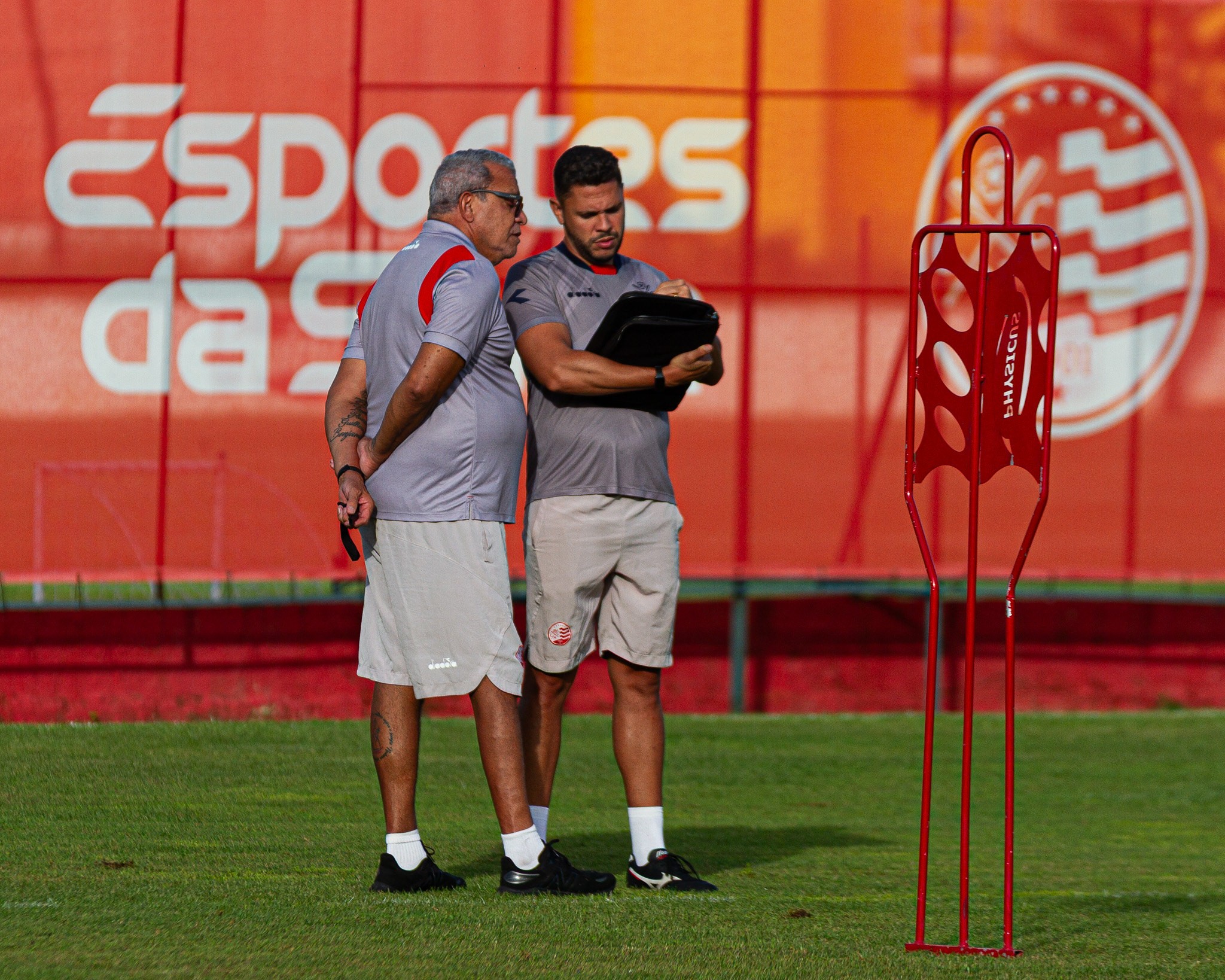 Náutico planeja elenco próximo do ideal no Pernambucano e reforços pontuais na Série B